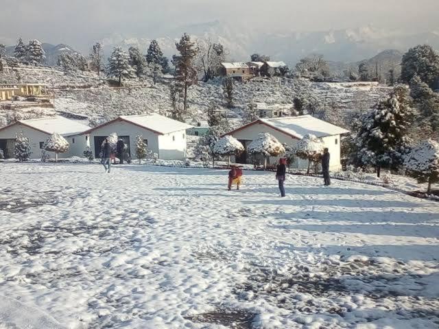 Shanti Home Stay Chaukori Exterior photo